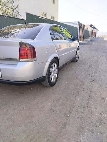 Транспорт: Opel Vectra: 2002 г., 2.2 л, Кол менен иштөөчү, Бензин, Седан — 2