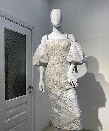 клубном: Продаю платье для выпускного вечера. Производство Турция. По фигуре — 1