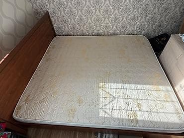 Двуспальная кровать, Б/у, С матрасом, длина - 200 см at lalafo.kg Двуспальная кровать, Б/у, С матрасом, длина - 200 см
