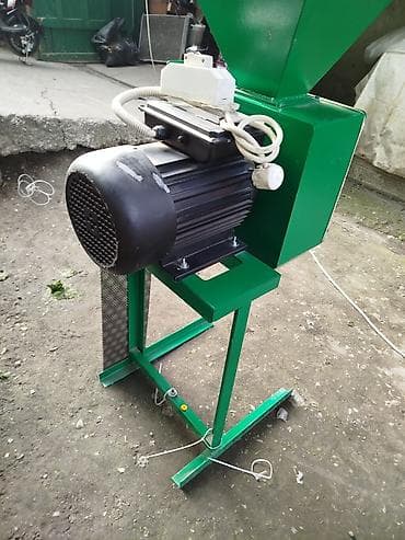 Өндүрүш үчүн жабдуулар: Дробилка ЗИМ новый! производительность 1,5 тонны в час. есть запасные — 2