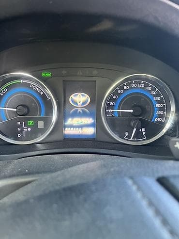 стоп 221: Toyota Corolla: 2018 г., 1.8 л, Автомат, Гибрид, Седан — 7
