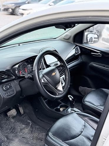 k7 2019: Chevrolet Spark: 2016 г., 1 л, Вариатор, Бензин — 3