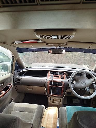одесей: Honda Odyssey: 1999 г., Газ — 6