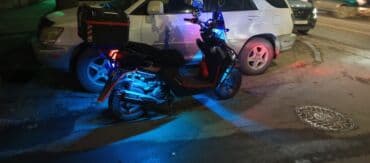 скутер мопед: Тип скутера 150 куб. см, Бензин, Б/у — 4