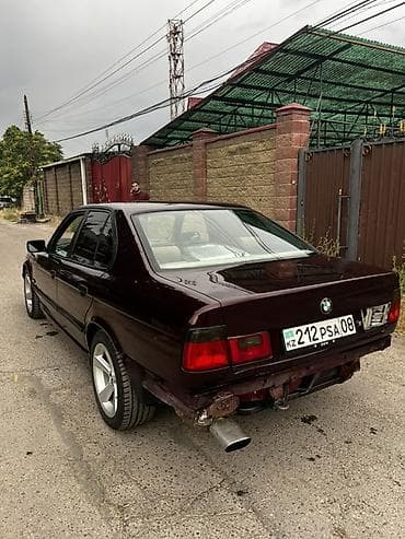 geely e5: BMW 5 series: 1992 г., 2 л, Механика, Бензин, Седан — 5