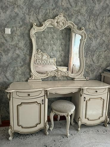 купить обеденный стол бу: Спальный гарнитур, Двуспальная кровать, МДФ, цвет - Бежевый — 5