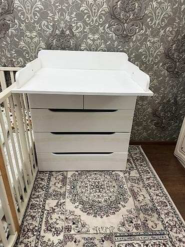 бебе: Белый комод с пеленальным столиком - Функциональный комод с 4 — 3