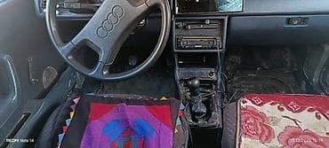 обшивка ауди: Audi 80: 1990 г., Ручные, Седан — 2