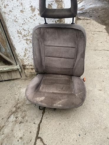 паста б3 унверсал: Audi 100: 1986 г., Седан — 6