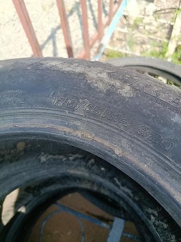 range rover 2003: Шины 175 / 65 / R 14, Зима, Б/у, 1 шт, Легковые — 2