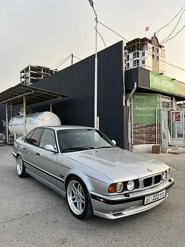 ланд ровер: BMW 5 series: 1994 г., 4.4 л, Механика, Бензин, Седан — 2