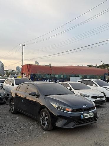 Продажа авто: Kia K3: 2021 г., 1.6 л, Автомат, Бензин, Седан — 2