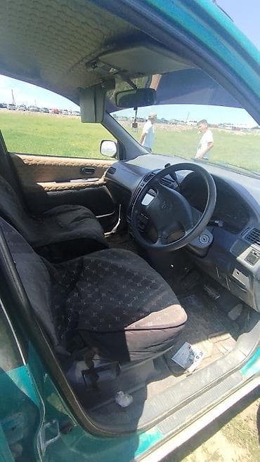 mersedes a160: Toyota Ipsum: 1996 г., 2 л, Автомат, Бензин — 4