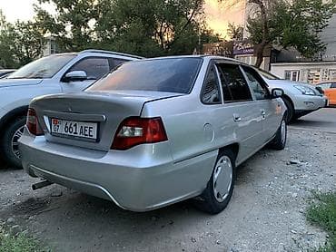 Транспорт: Daewoo Nexia: 2010 г., Механика, Бензин, Седан — 2
