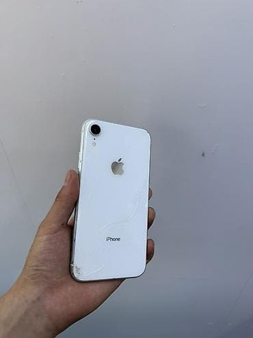 IPhone Xr, Б/у, 128 ГБ, Белый, Защитное стекло, Чехол, 76 %