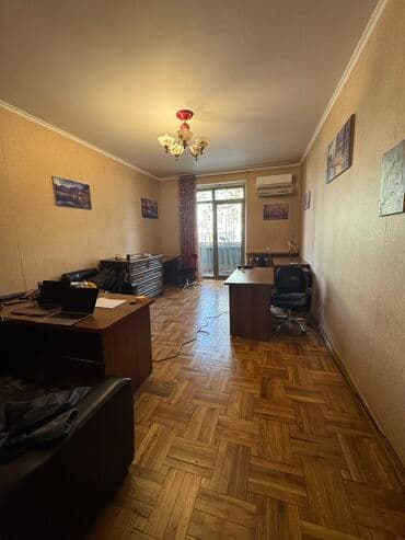 клубные дом: Сдаю Офис, 65 м², В жилом комплексе, С оборудованием, С отдельной кухней, С отдельным сан узлом — 1