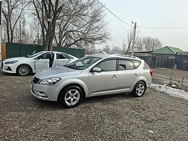 matiz bar: Kia Ceed: 2011 г., 1.6 л, Автомат, Газ, Универсал — 10