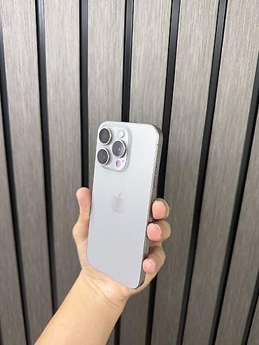 IPhone 15 Pro, Б/у, 256 ГБ, Natural Titanium, Защитное стекло, Чехол, В рассрочку, 82 %