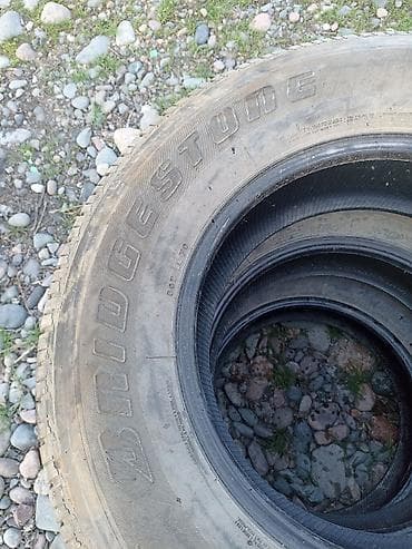 запасной колесо: Шины 265 / 70 / R 17, Всесезонная, Комплект, Внедорожные (АТ/МТ), Bridgestone — 2