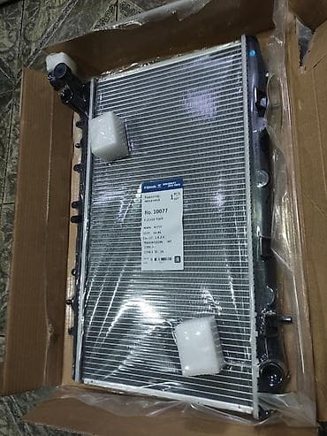 primera: NISSAN PRIMERA (P-10) 1990 до 1996 радиатор охлаждения (WXQP) — 3