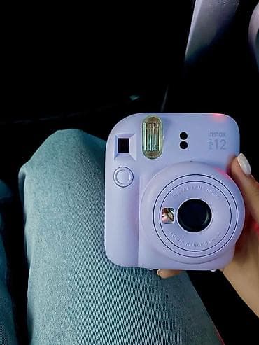 e mount: Instax Mini 12 — мгновенная камера в лавандовом цвете. Основные — 2