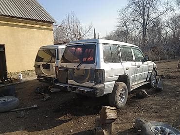 Бампер и комплектующие: Mitsubishi Pajero II классик серебряный свет, собирали для себя не — 2