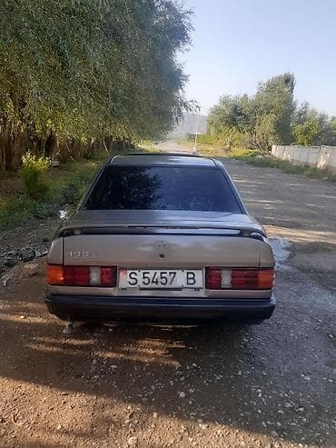 jaguar s type: Mercedes-Benz 190: 1985 г., 1.9 л, Механика, Бензин, Седан — 4