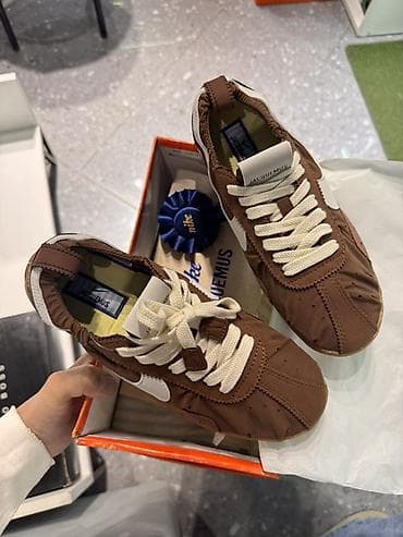 just do it: Размер 37.5 Кроссовки Nike x Jacquemus J Force 1/“Swoosh” (модель из — 1