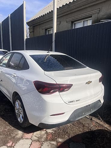 mini itx: Chevrolet Onix: 2020 г., 1 л, Автомат, Бензин, Седан — 2