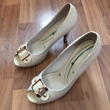 женская обувь больших размеров: Туфли женские Huamei белый 37

На ступню 23,5 см — 1