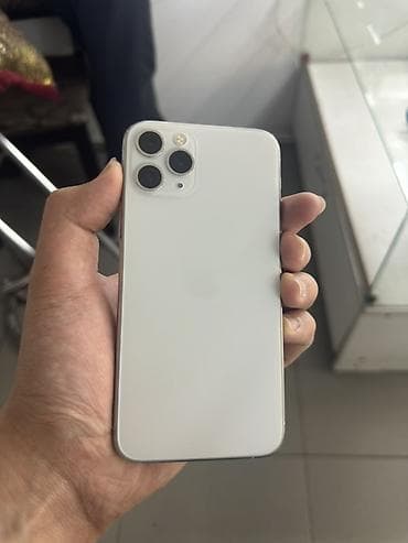 apple 9: IPhone 11 Pro, Серебристый — 2