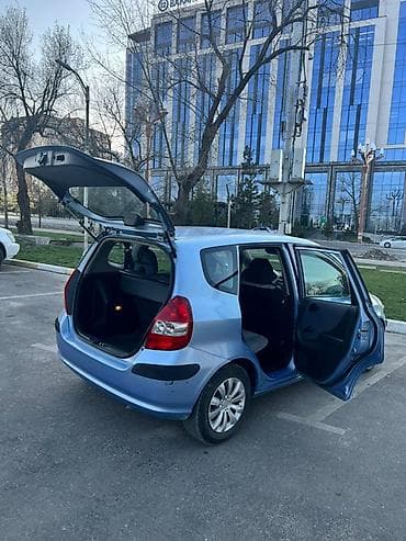 дриф кары: Honda Jazz: 2002 г., 1.4 л, Типтроник, Бензин, Хэтчбэк — 8