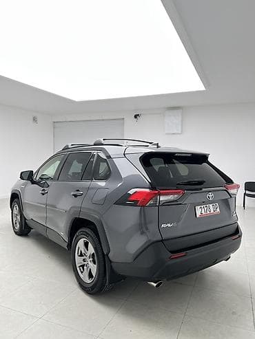 туп: Toyota RAV4: 2023 г., 2.5 л, Автомат, Гибрид, Кроссовер — 7