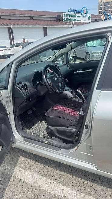 platz vitz: Toyota Auris: 2007 г., 1.6 л, Робот, Бензин, Хэтчбэк — 10