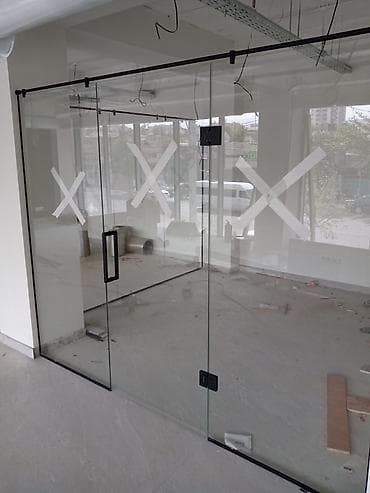 Буюртмага терезелер: Буюртмага Бүтүндөй айнектен жасалган тосмо, Офис үчүн, Брондолгон айнек, Монтаждоо, Демонтаждоо, Акысыз өлчөө — 3