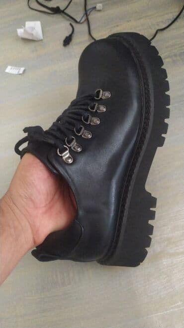 Ботинки 43 размер 1500