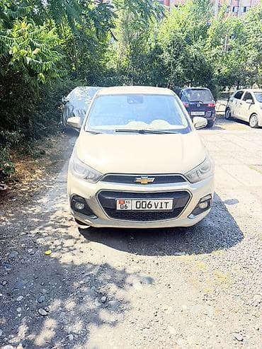 Chevrolet Spark: 2017 г., 1 л, Бензин, Хэтчбэк