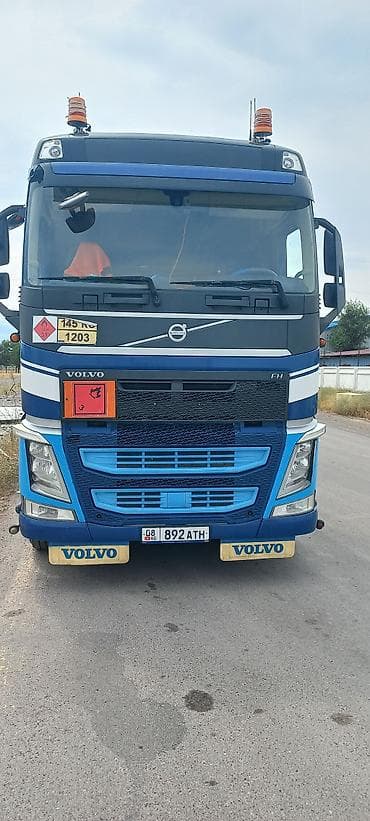 Тягач, Volvo, Цистерна — 2