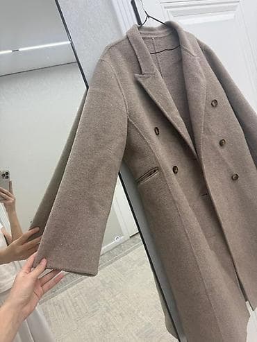 поло рубашки: Двубортное женское пальто прямого кроя. - Цвет: теплый беж/тауп. - — 2