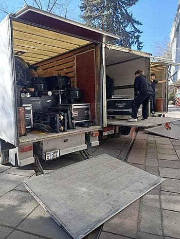 мебел токмок: Буйрутма берүү Мерседес жүк ташуучу спринтер, Эмерек ташуу, Прицеби менен — 1