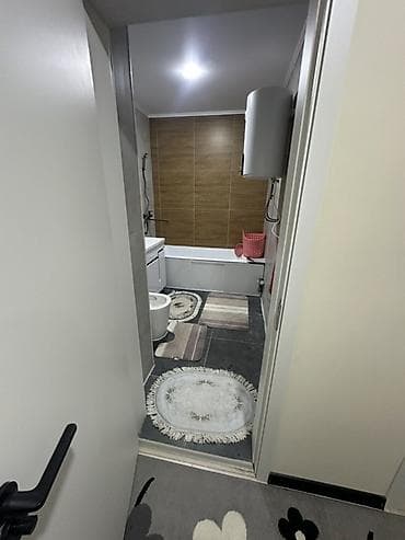 Сдаю квартиру в длительный срок 2-х комнатный студия Район Пишпек Льва — 3