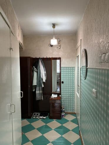 квартира дордой келечек: 2 бөлмө, 45 м², 104-серия, 2 кабат, Эски ремонт — 9