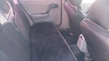 s7 fe: Седан серебристого цвета, 4 двери, передний привод. Кузов с заводскими — 2