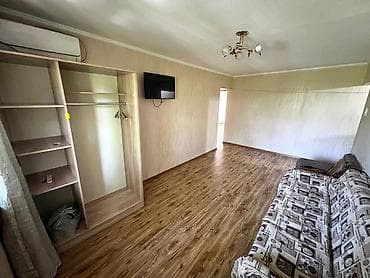 купить 3 комнатную квартиру бишкек: 3 комнаты, 58 м², 104 серия, 3 этаж, Евроремонт — 1