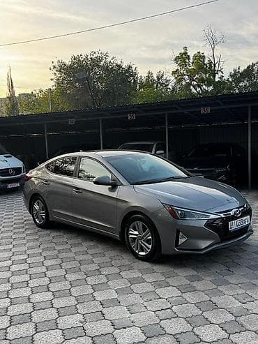 Hyundai Elantra: 2019 г., 2 л, Автомат, Бензин, Седан
