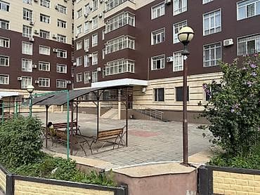 двухкомнатная: 2 комнаты, 72 м², 7 мкр 8 этаж — 1