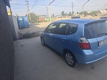 авто в кыргыстане: Honda Fit: 2003 г., 1.5 л, Вариатор, Бензин, Хэтчбэк — 6