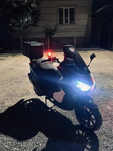 yamaha aerox 50: Макси-скутер 150 куб. см, Бензин, Б/у — 7