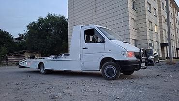 два авто: Эвакуатор, Mercedes-Benz, 1996 г., Прямая — 1