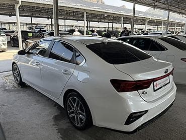 киа 2018: Kia K3: 2019 г., Седан — 2